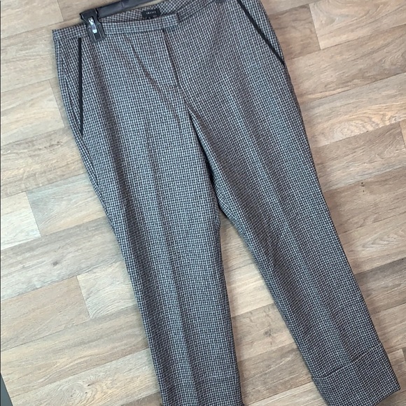 Theory Indura Wool Pant - Picture 8 of 11